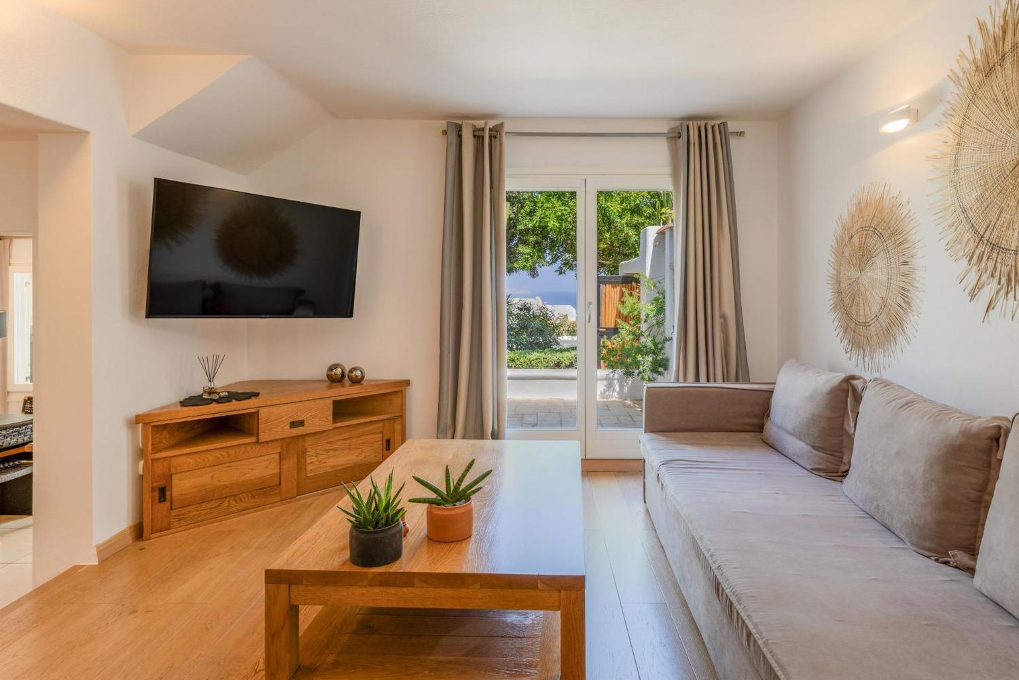 Myconian Platinum Senior & Deluxe Villas カラファティス エクステリア 写真