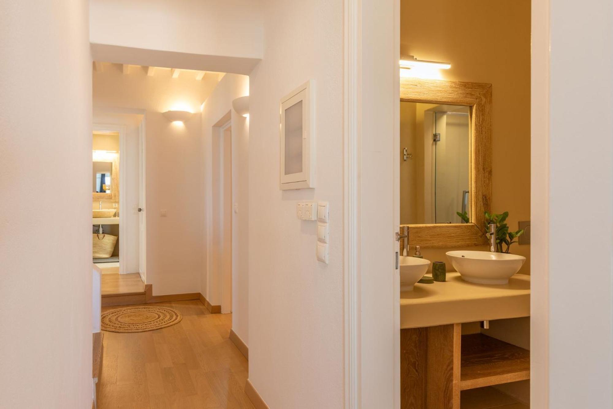 Myconian Platinum Senior & Deluxe Villas カラファティス エクステリア 写真
