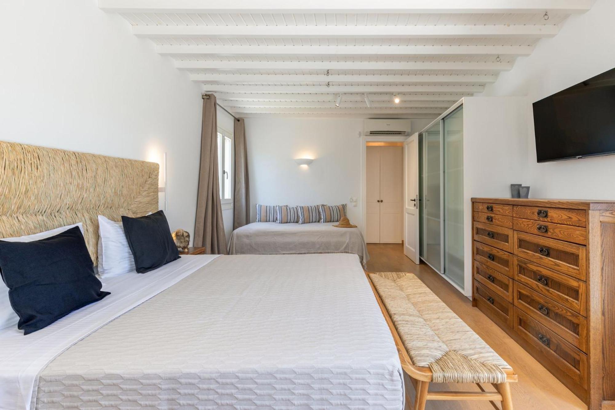 Myconian Platinum Senior & Deluxe Villas カラファティス エクステリア 写真