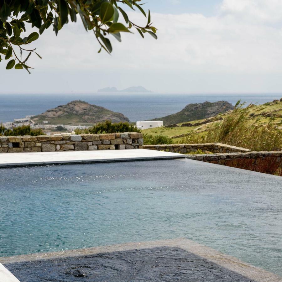 Myconian Platinum Senior & Deluxe Villas カラファティス エクステリア 写真