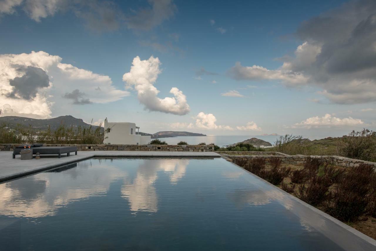 Myconian Platinum Senior & Deluxe Villas カラファティス エクステリア 写真